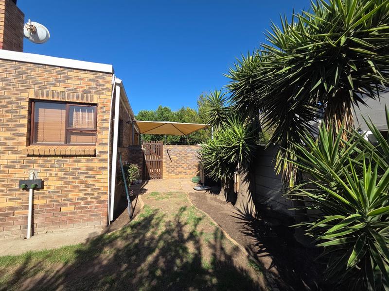 2 Bedroom Property for Sale in D